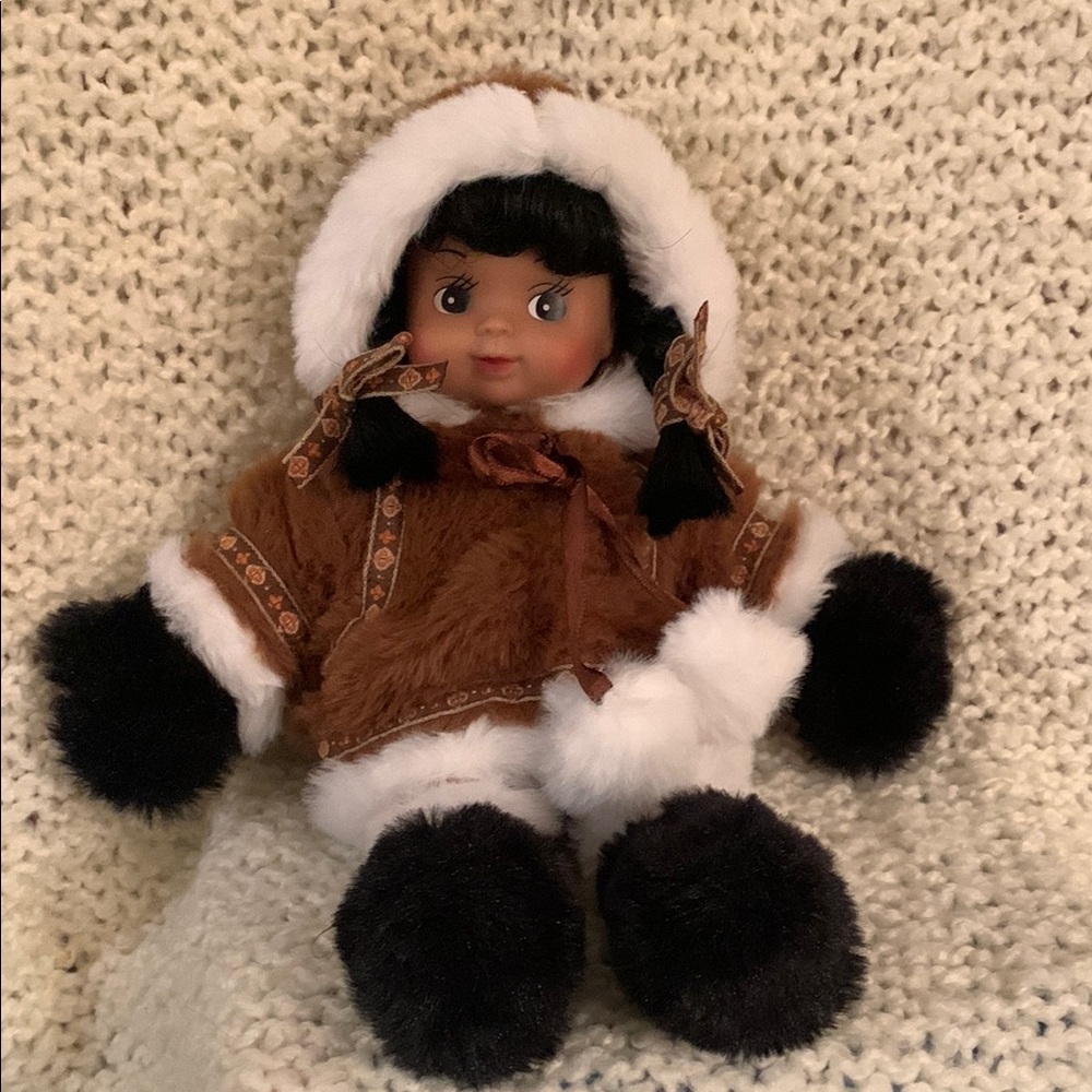 Arctic Circle Eskimo girl doll, 11 inches tall.